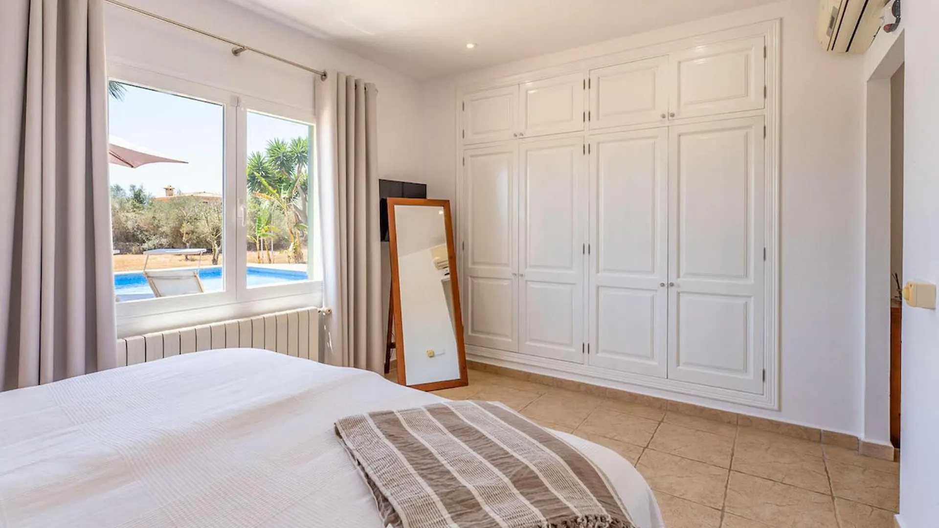 Holiday home Sa Barraca Villa Santanyi Spain